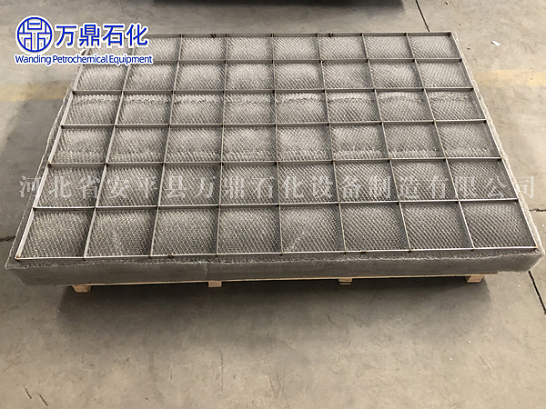 加拿大某公司采購(gòu)我司玻璃纖維絲與不銹銅絲混編方形除沫器，規(guī)格多種，格柵均為圓鋼制作，數(shù)量500套